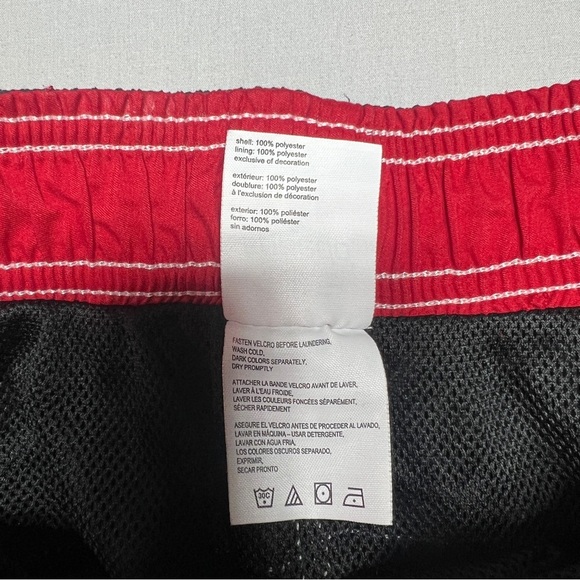 Speedo Shorts Mens Large Black Red Swimming Trunk Bathing Suit Surfing Lined - Picture 5 of 10